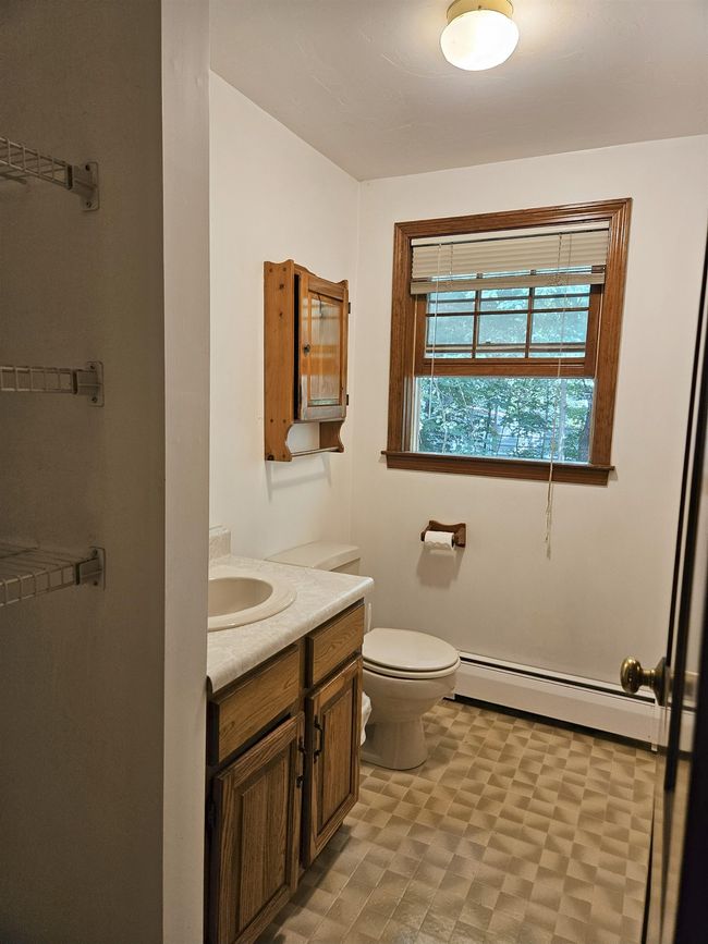 UNIT-5 - 58 Branch Tpke, Condo with 3 bedrooms, 2 bathrooms and null parking in Concord NH | Image 8