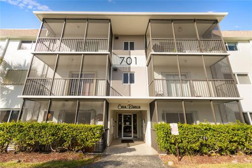 apt-209-701 Ne 1st Ct, Hallandale Beach, FL, 33009-4448 | Card Image