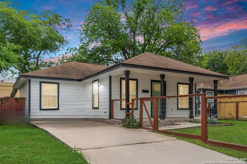 1318 Dawson St, San Antonio, TX, 78202-2425 | Card Image
