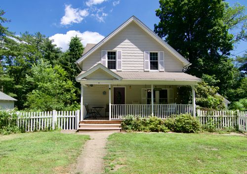 31 East St, Stafford Springs, CT, 06076-1203 | Card Image