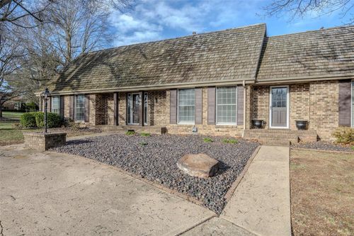 460 Sunset Dr, Lebanon, MO, 65536-2060 | Card Image