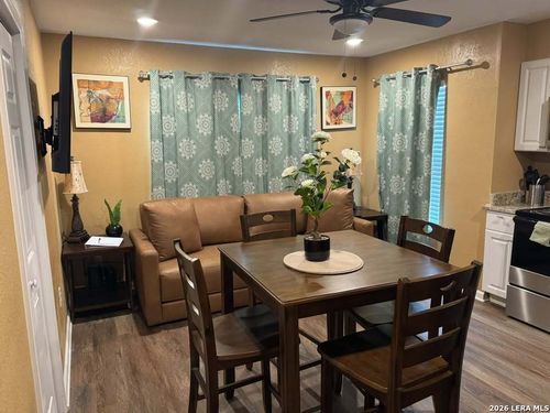 422 Gulf, San Antonio, TX, 78202-3110 | Card Image