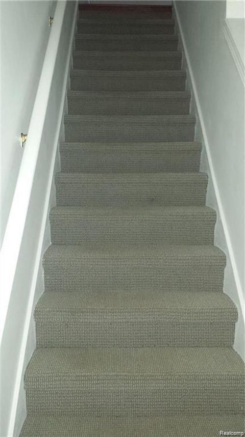 2088 Arcadia Dr, Canton, MI, 48188-2248 | Card Image