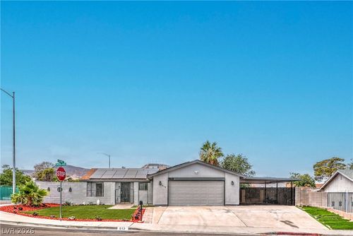 613 Overland Dr, Henderson, NV, 89002-8312 | Card Image