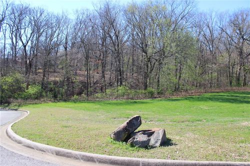 3852 Bridlewood Dr, Springdale, AR, 72764-6673 | Card Image