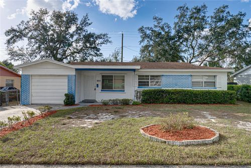 2011 9th St Ne, WINTER HAVEN, FL, 33881-1710 | Card Image