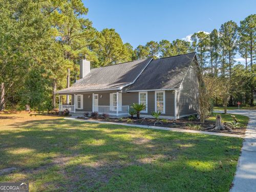 102 Winchester Rd, Waverly, GA, 31565-2533 | Card Image