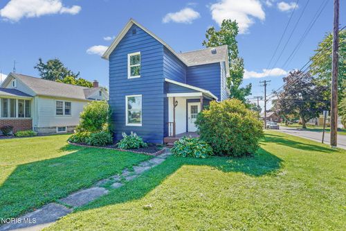 90 Grand Ave, Tiffin, OH, 44883-1230 | Card Image