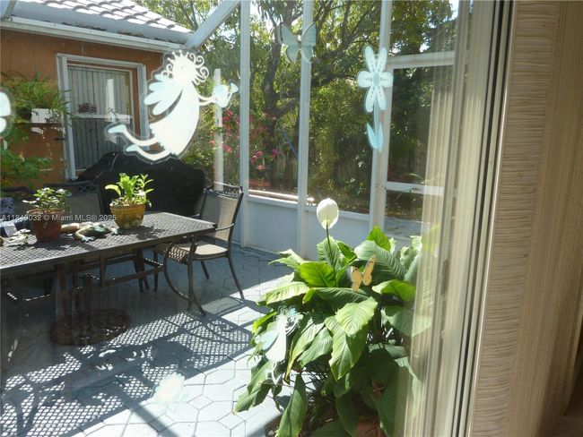 13240 Sw 20 Th St, House other with 3 bedrooms, 2 bathrooms and null parking in Miramar FL | Image 29