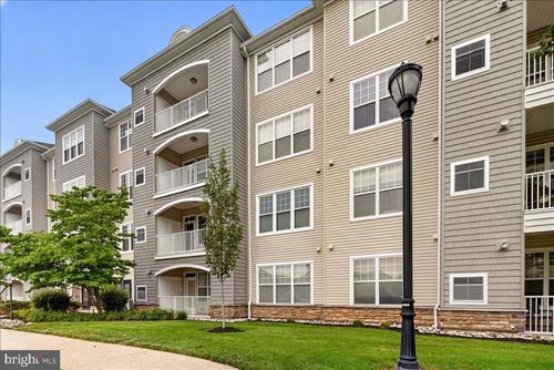 425 Masterson Ct, Ewing, NJ, 08618-1440 | Card Image