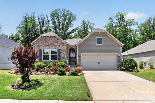 7614 Porrera St, Charlotte, NC, 28214-8147 | Card Image
