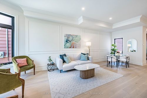 369 Pacific Ave, Toronto, ON, M6P2R2 | Card Image