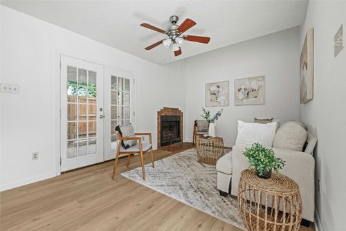 apt-103-7635 Guadalupe St, Austin, TX, 78752-1350 | Card Image