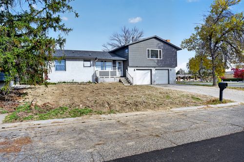 2001 Canyon Dr, Billings, MT, 59102-6303 | Card Image