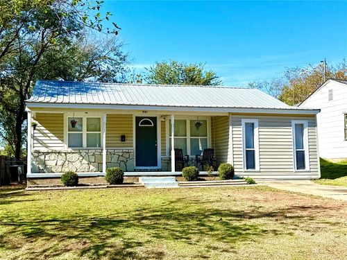 901 Lincoln St, Seminole, OK, 74868-3839 | Card Image