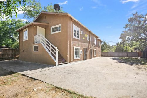 941 Burkett Ave, Stockton, CA, 95205 | Card Image
