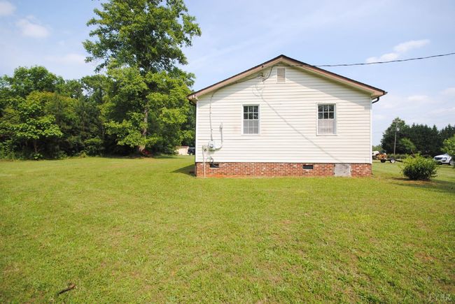1114 Golden Leaf Rd, House other with 3 bedrooms, 2 bathrooms and null parking in Nathalie VA | Image 28