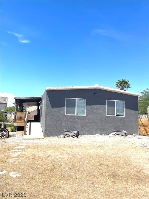 6080 Bluehill Ave, Las Vegas, NV, 89156-4718 | Card Image