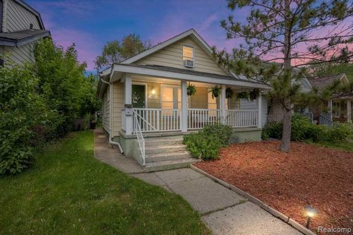 1469 Browning St, Ferndale, MI, 48220-1101 | Card Image