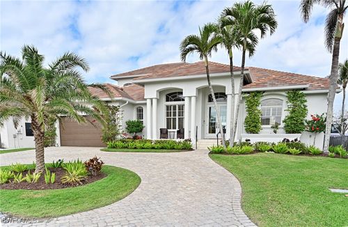 271 Bayview Ave, NAPLES, FL, 34108-2139 | Card Image