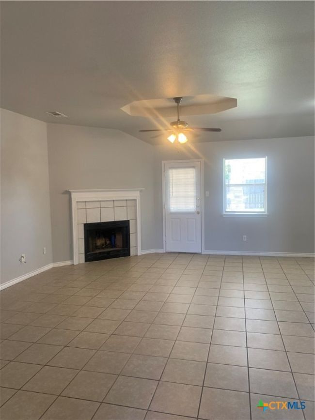 1902 Lava Ln, House other with 3 bedrooms, 2 bathrooms and null parking in Killeen TX | Image 5