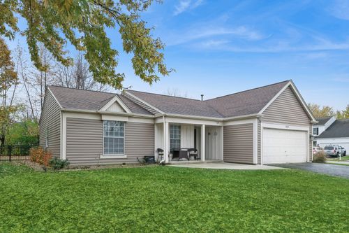 3130 Eugene Ln, Aurora, IL, 60504-7280 | Card Image