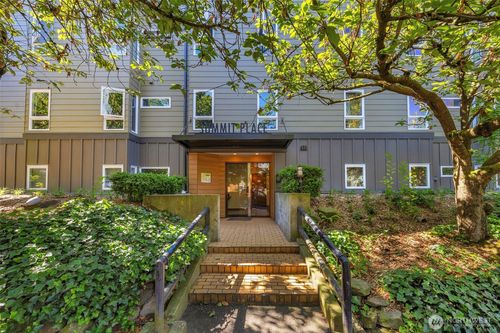 402-435 Summit Ave E, Seattle, WA, 98102-4888 | Card Image