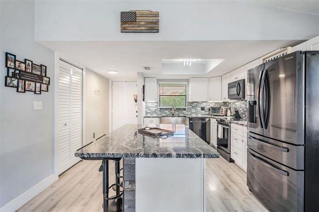 1313 - 1313 Hammock Pine Blvd, Condo with 2 bedrooms, 2 bathrooms and null parking in CLEARWATER FL | Image 5