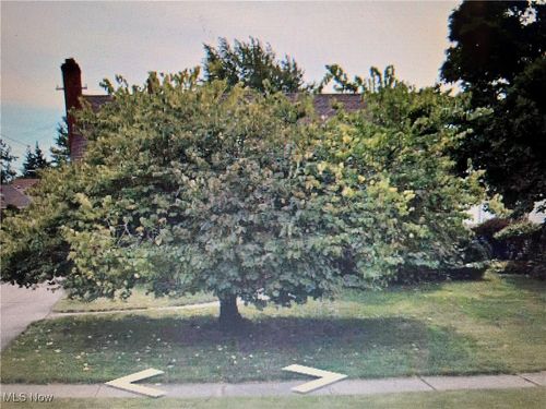 6361 S Canterbury Rd, Parma, OH, 44129-5375 | Card Image