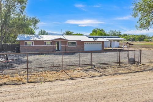 11 Coyote Ln, Los Lunas, NM, 87031-9568 | Card Image
