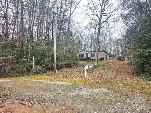 206 Benjamin Dr, Dallas, NC, 28034-9683 | Card Image