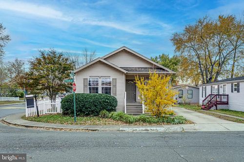 14640 Lufthansa Cir, CHANTILLY, VA, 20151-3922 | Card Image