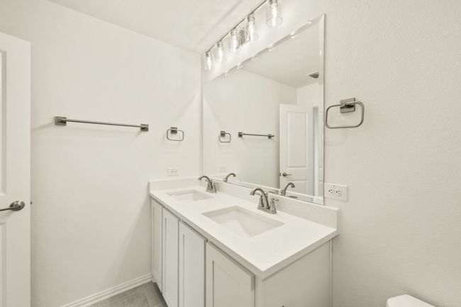 301 Mandarin Cir, House other with 5 bedrooms, 4 bathrooms and null parking in Wylie TX | Image 35