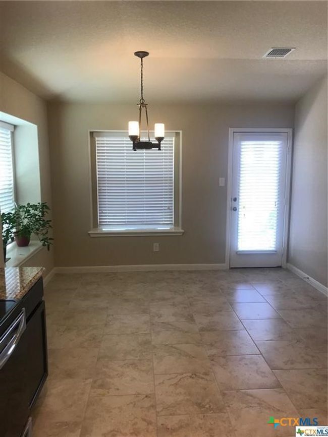 2282 Falcon Way, House other with 3 bedrooms, 2 bathrooms and null parking in New Braunfels TX | Image 6