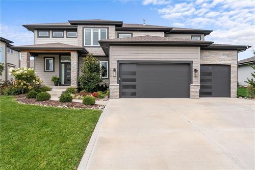 2114 Killarney Ln, Lee's Summit, MO, 64081 | Card Image