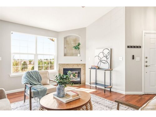5735-306-5735 N Genoa Way, Aurora, CO, 80019 | Card Image