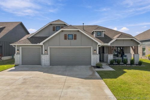 1664 E 138th Pl S, Glenpool, OK, 74033-3173 | Card Image