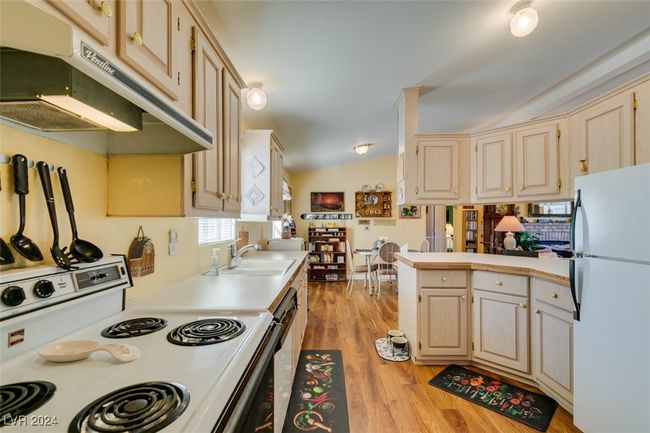185 Vegas St, House other with 3 bedrooms, 2 bathrooms and null parking in Jean NV | Image 29