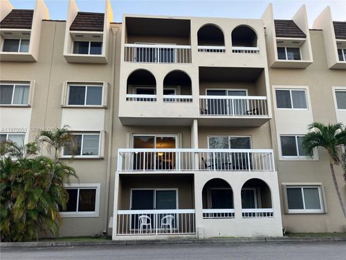 f-104-7732 Camino Real, Miami, FL, 33143-7109 | Card Image