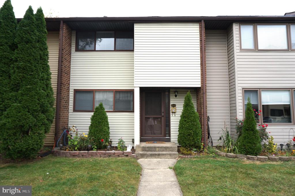 Bennington Dr, East Windsor, NJ 08520