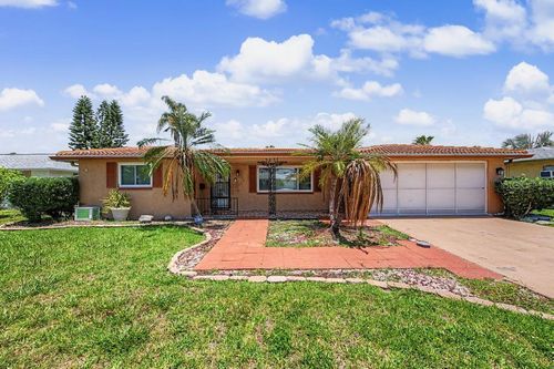 3837 Topsail Trl, New Port Richey, FL, 34652-4453 | Card Image