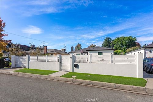 5629 Natick Ave, Van Nuys, CA, 91411-3322 | Card Image