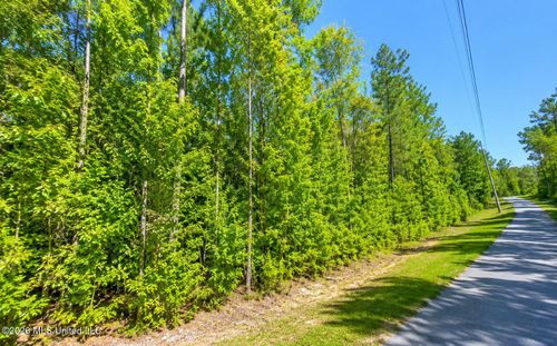 2010 Dogwood Ridge Road, Kiln, MS, 39556 | Card Image