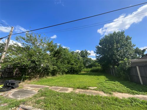 4806 Farmer St, Houston, TX, 77020-4654 | Card Image