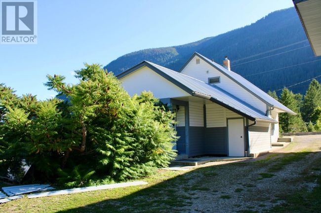 3152 Highway 6, House other with 3 bedrooms, 2 bathrooms and null parking in Slocan Park BC | Image 37