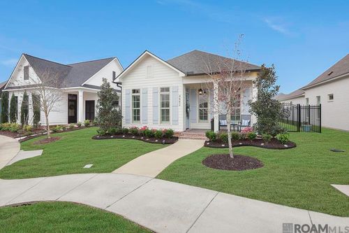 4882 Fairbanks Ave, Gonzales, LA, 70737-8266 | Card Image