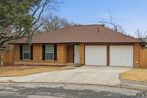 8802 Timber Cross St, San Antonio, TX, 78250-4121 | Card Image
