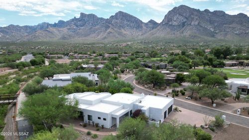 109 E Loch Lomond Place, Oro Valley, AZ, 85737 | Card Image