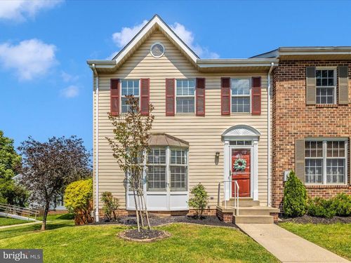 8011 Lighthouse Lndg, FREDERICK, MD, 21701-9306 | Card Image