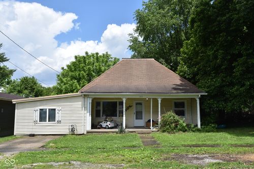 303 E North St, Winslow, IN, 47598-5466 | Card Image